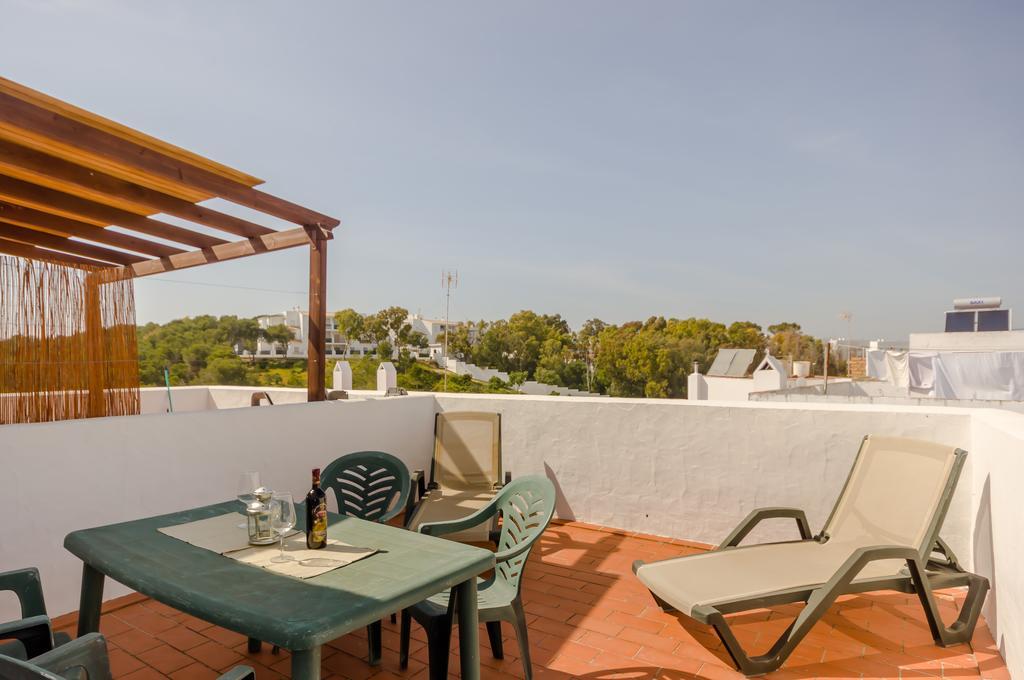 Apartamentos Mas Conil Conil De La Frontera Exterior photo