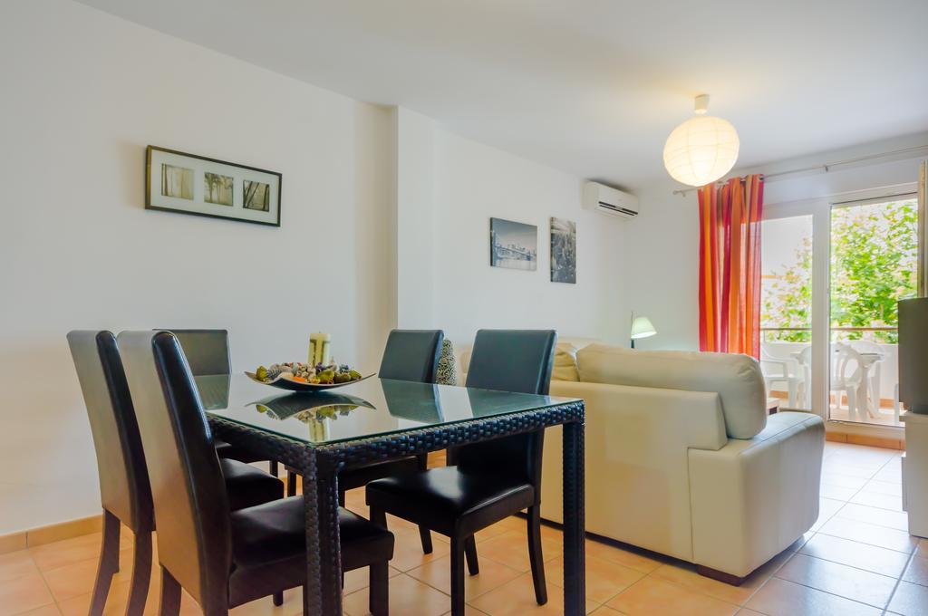 Apartamentos Mas Conil Conil De La Frontera Room photo
